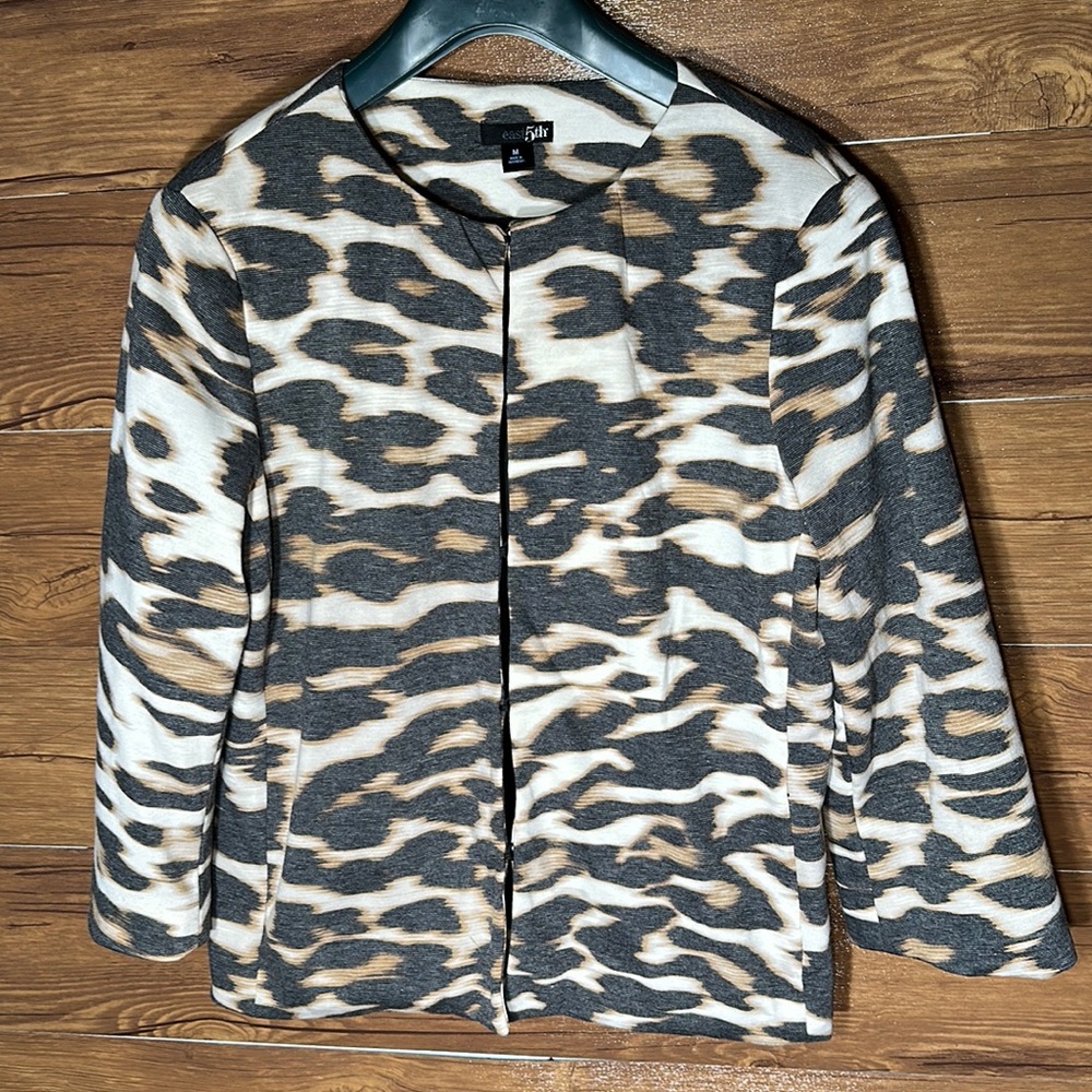 Easth 5th leopard prints women’s top size medium